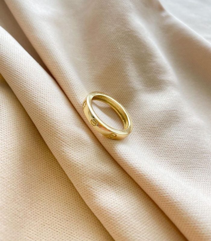 Daydreaming ring